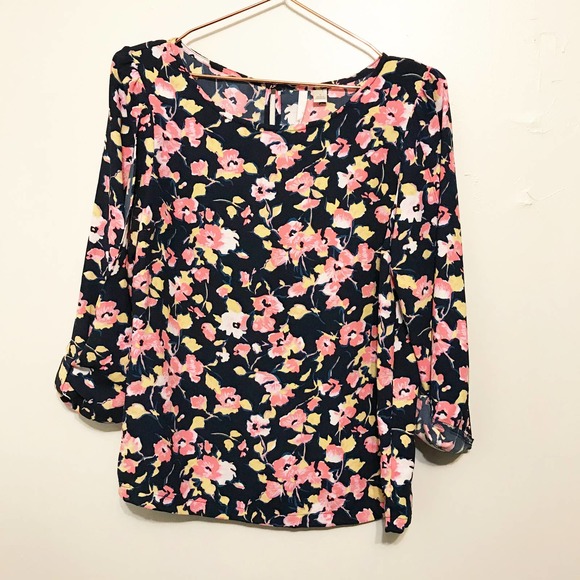 LC Lauren Conrad Tops - LC Lauren Conrad floral blouse small